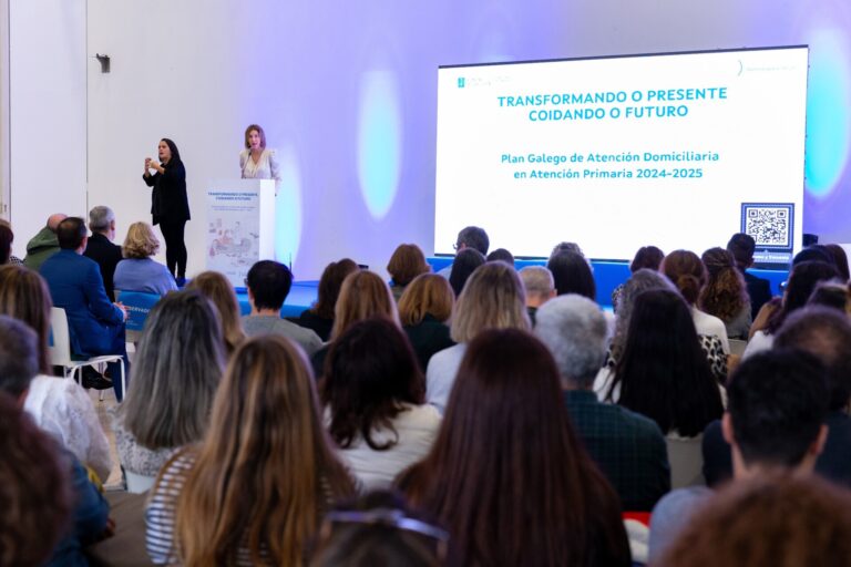 El plan de atención domiciliaria del Sergas refuerza la sanidad en el rural con equipos especializados de enfermería