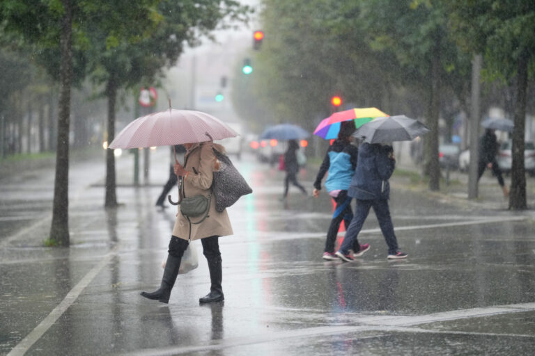 Galicia y otras ocho comunidades en alerta amarilla por lluvias este domingo