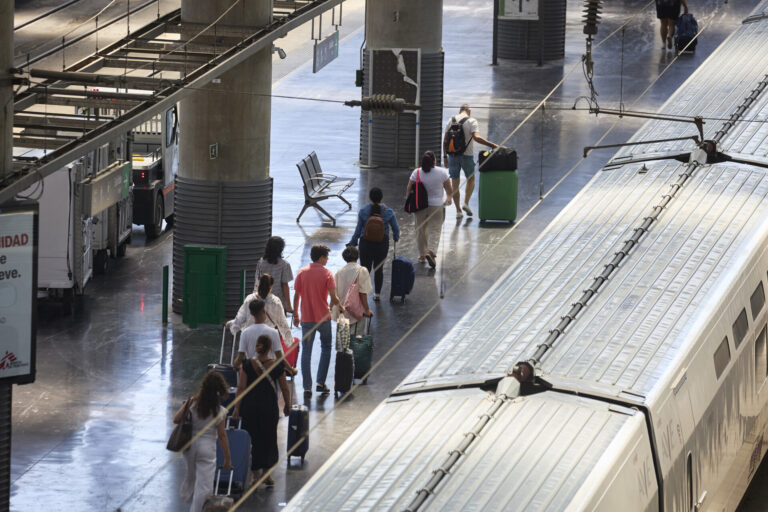 Adif lanza el nuevo corredor Madrid-Galicia en la segunda fase de la liberalización del transporte ferroviario