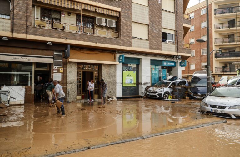 El Centro Galego de Valencia no puede contactar con dos socios: «Queremos pensar que no les pasó nada»