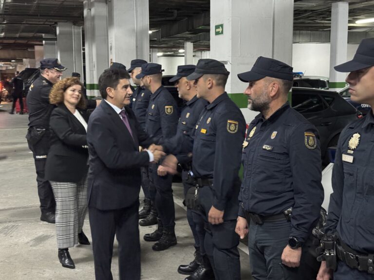 Casi 200 agentes de la Policía Nacional parten de Galicia para ayudar en las zonas afectadas por la DANA