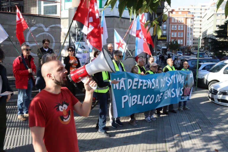 Jubilados de la CIG realizan protestas en la siete ciudades para exigir que las pensiones mínimas sean iguales al SMI