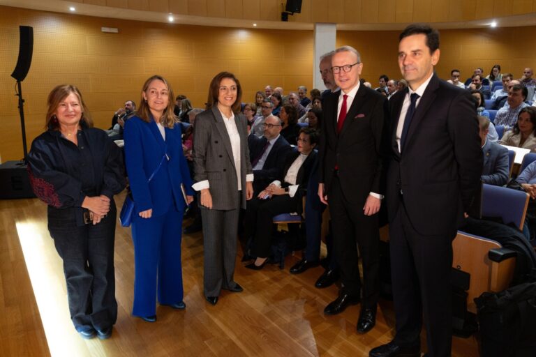 La patronal europea del eólico contrapone la «aceleración» del sector en el mundo frente al «bloqueo» en Galicia