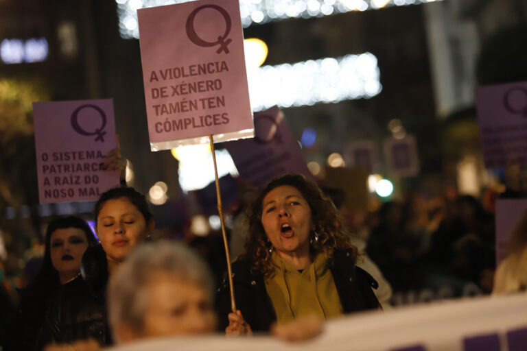 25N.- El feminismo gallego llama a salir a la calle este lunes y a «combatir todas las caras» de la violencia machista