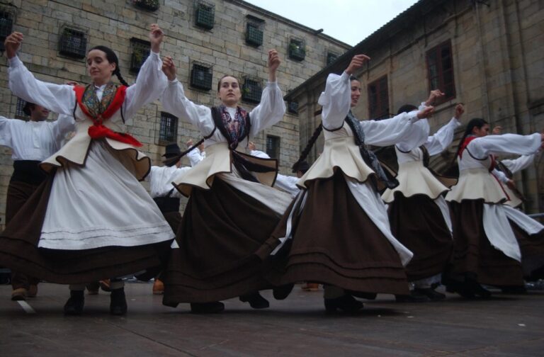 Incoan el expediente para declarar BIC del Patrimonio Inmaterial la música y el baile tradicionales de Galicia