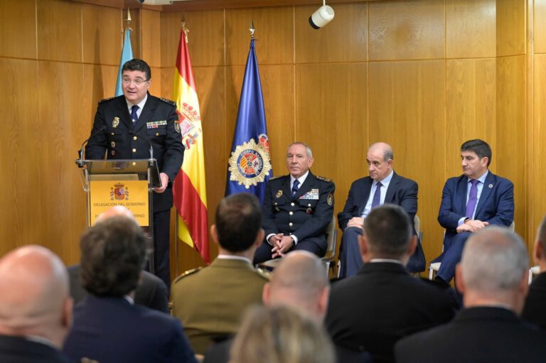 El nuevo jefe superior de Policía de Galicia fija como objetivo incrementar la seguridad y luchar contra ciberdelitos