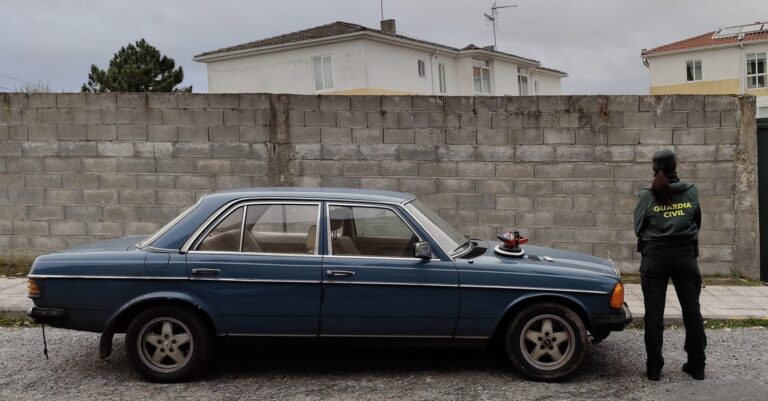Investigan a 4 vecinos de Celanova (Ourense) que robaron un coche y otros efectos a un hombre mientras estaba ingresado
