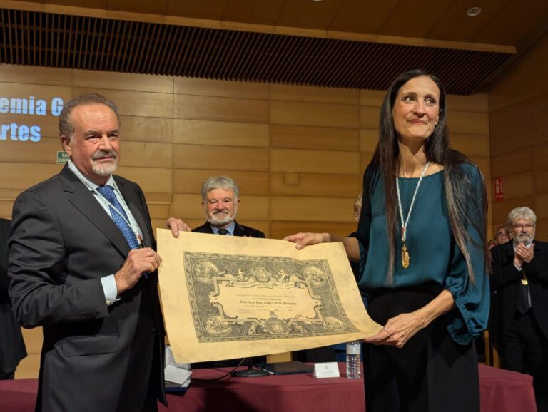 Rosa Cedrón ingresa como académica numeraria la Real Academia Galega de Belas Artes