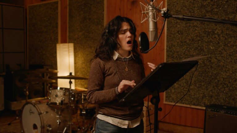 Un total de 17 artistas valencianos versionan ‘Lodo’ de Xoel López en un «canto de esperanza» tras la dana