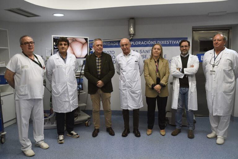 Gómez Caamaño destaca la inversión de 4,8 millones en nuevos equipos de endoscopia en el hospital de Ourense