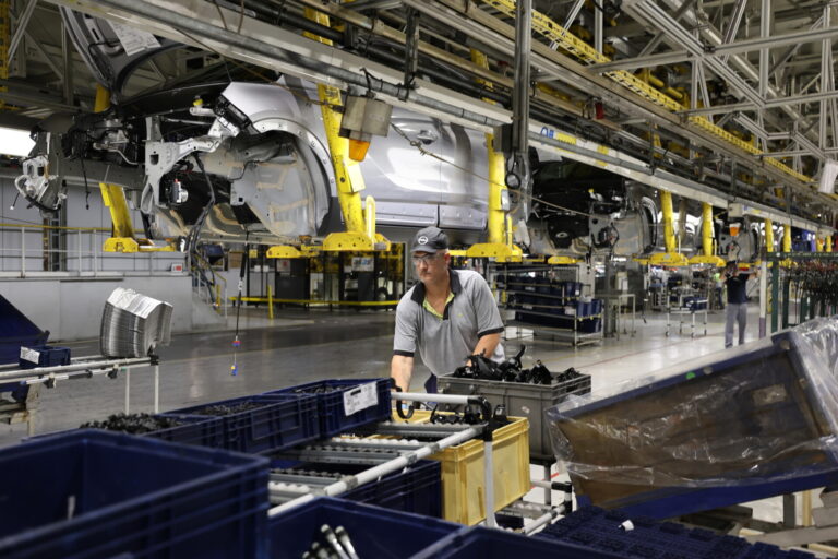 La producción industrial gallega cae un 7,1% en noviembre