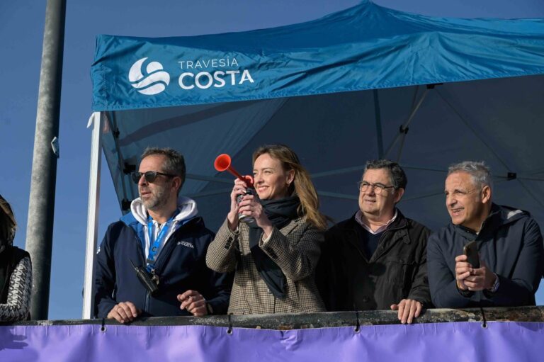 La conselleira de Política Social destaca el trabajo de entidades sociales en la atención a personas con ELA