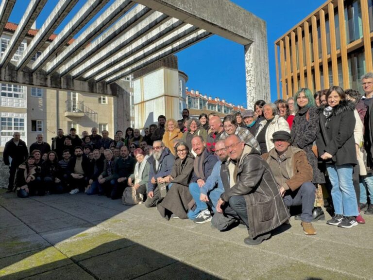 Queremos Galego prepara la «gran manifestación nacional» que se celebrará en Santiago el 23 de febrero, Día de Rosalía