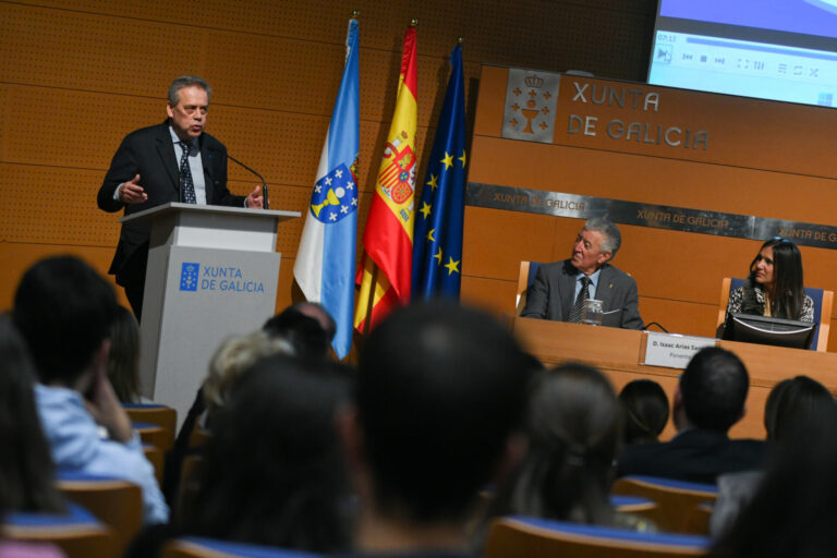 La Consellería de Sanidade acoge como una «gran noticia» la presentación de la Sociedade Galega de Farmacia Hospitalaria