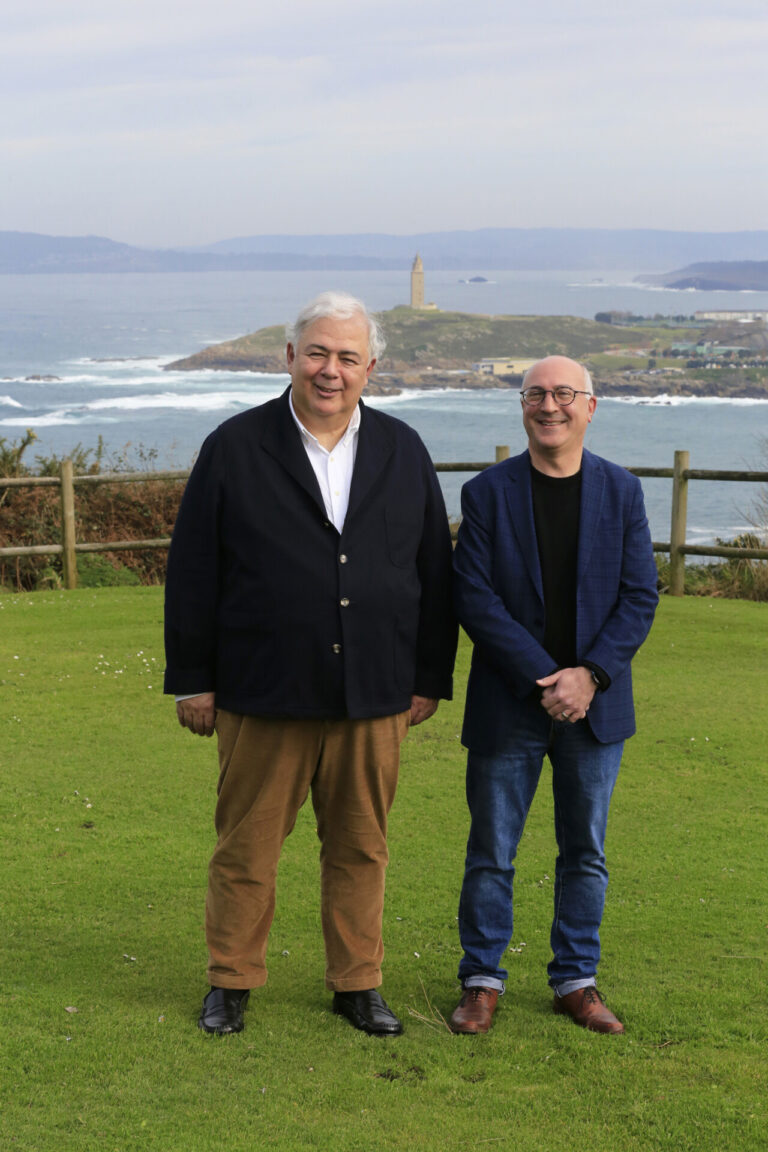 El embajador de Canadá visita las centrales de Ecoener en Galicia