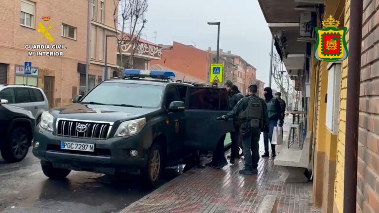 Redes sociales, venta de camisetas o adoctrinamiento en cárceles: nueve detenidos en Galicia por yihadismo desde 2012