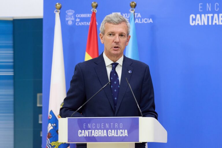 Rueda insiste en trabajar «unidos» ante los aranceles de Trump mientras la Xunta se reúne con los sectores afectados