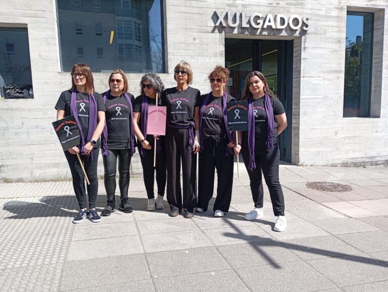 Afectadas en Galicia por el implante anticonceptivo ‘Essure’ reclaman dejar de ser «invisibles» y que «paren de mentir»