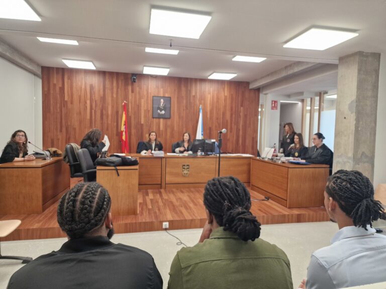 Fiscalía mantiene su acusación contra dos hombres por violación en Vigo y las defensas ven «contradicciones» en la joven