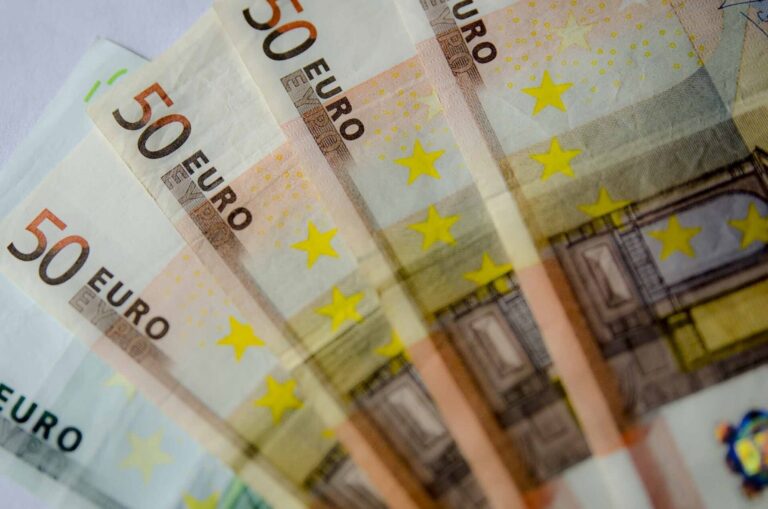 Galicia, tras Murcia, lidera la caída de la confianza empresarial en el segundo trimestre (-2%)