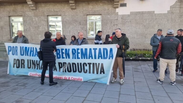 Pesca.- Mariscadores de la ría de O Burgo exigen ayudas mientras no puedan faenar: «Nos ignoran»