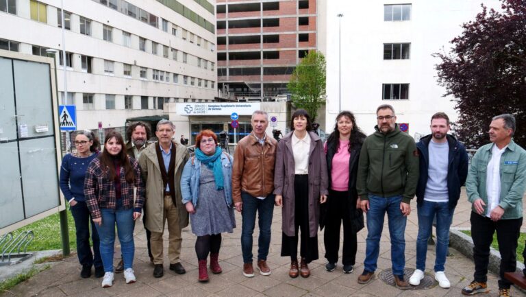 Pontón ejemplifica en el Hospital de Ourense las consecuencias de las políticas de «acoso y derribo» del PP en sanidad