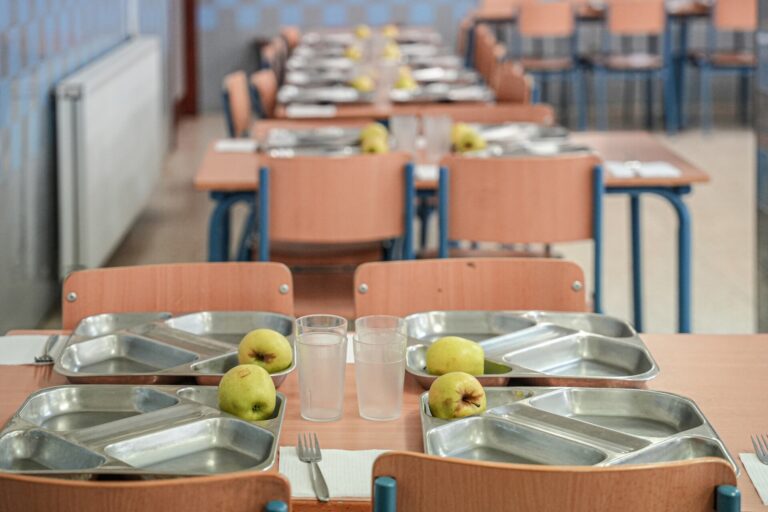 Los colegios deben suprimir bebidas azucaradas y bollería el próximo curso, aunque tendrán hasta 12 meses para adaptarse