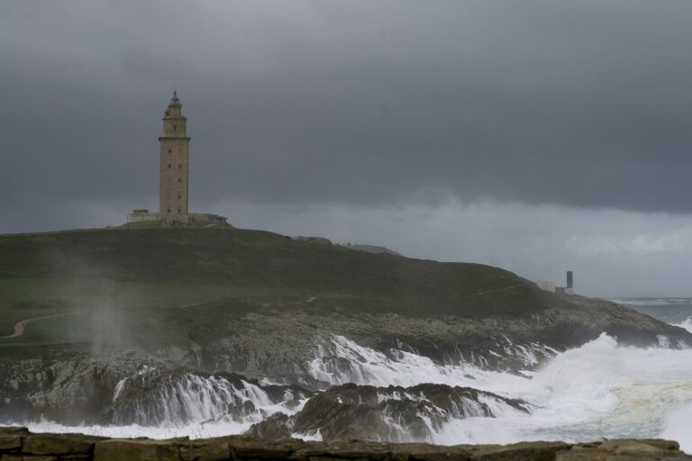 Activa la alerta naranja este sábado por temporal costero en el litoral de A Coruña y Pontevedra
