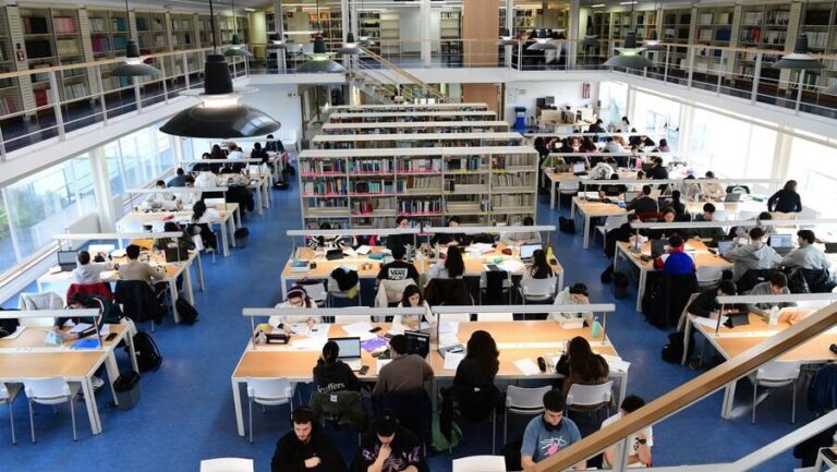 Los horarios extraordinarios de las bibliotecas de la USC se extenderán desde el 21 de abril al 30 de junio