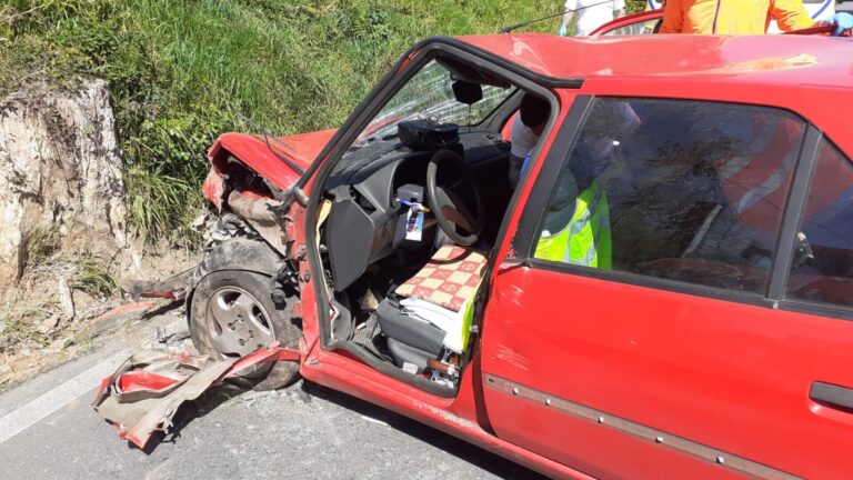 NOTA DE ANULACIÓN: Excarcelados dos ancianos tras impactar su vehículo en Bergondo (A Coruña)