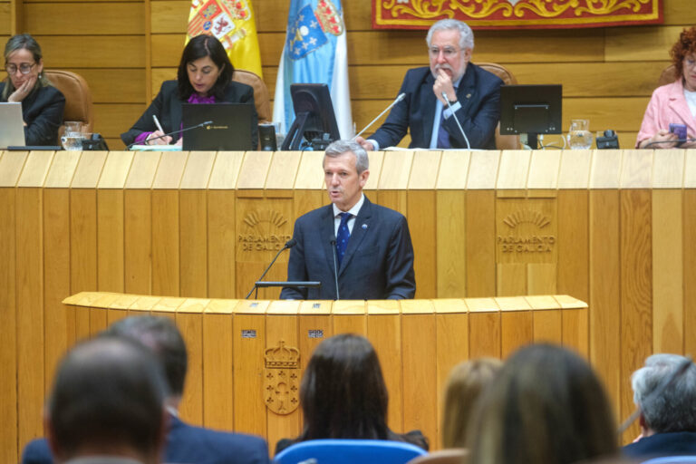DEA.- Rueda acusa al Gobierno de discriminar a Galicia y endurecer «la vara de medir medioambiental» con Altri