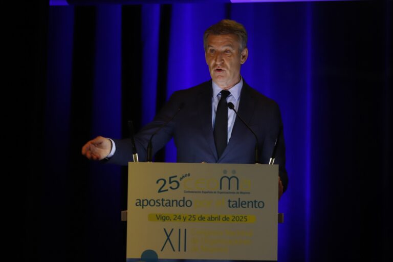 Feijóo aboga por un Pacto de Estado por los mayores, pero lamenta que «ahora no es el mejor momento de la política»