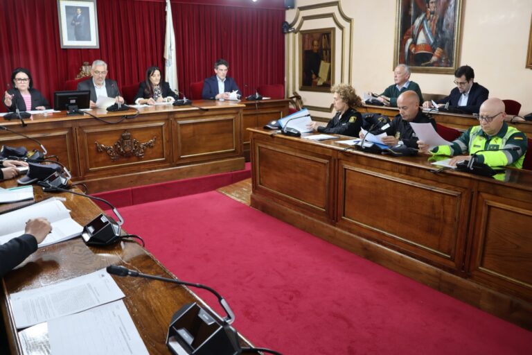 Firmado el protocolo que permitirá la apertura al público de los aparcamientos propiedad de la Xunta y la Diputación