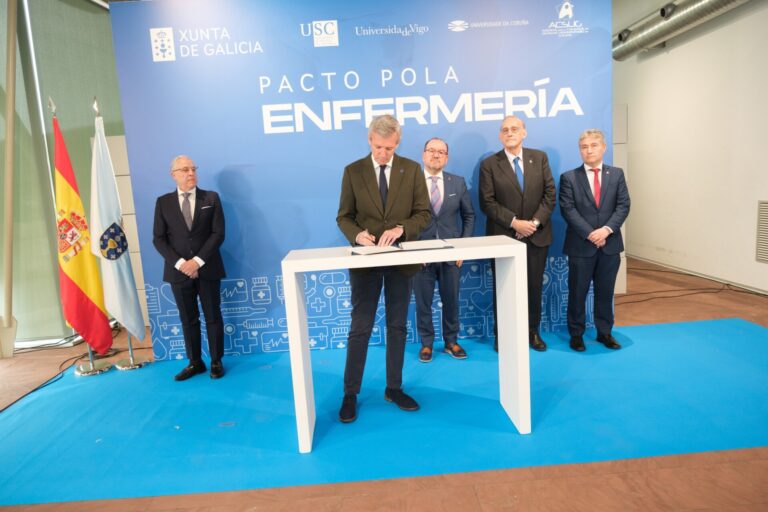 Las universidades públicas gallegas prevén incrementar en un mínimo de un 15% en cuatro años las plazas de Enfermería