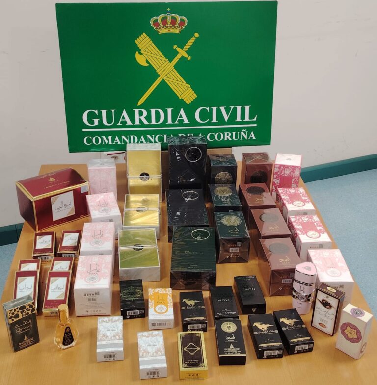 Incautados perfumes de Emiratos Árabes sin documentación en una feria de A Coruña