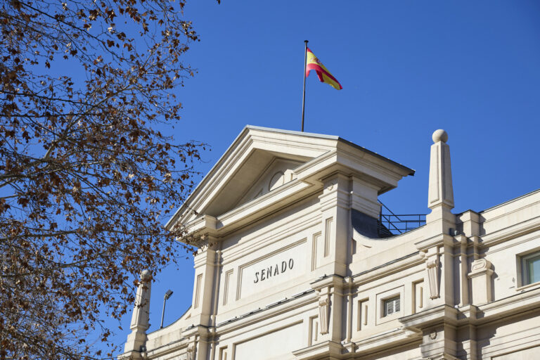 El PP lleva al Senado la creación de nuevos juzgados de violencia de género en Galicia, como acordaron PSOE y BNG