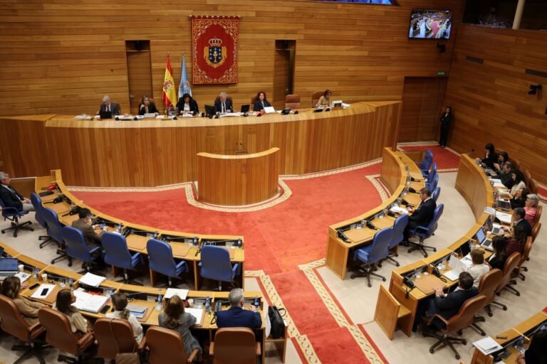 El Parlamento insta a trabajar para que Galicia «sea ejemplo y referente» en el ámbito del cooperativismo