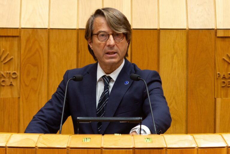La Xunta insiste en que la quita «no es buena» ante un BNG que cuestiona «cuándo va a dejar de hacer el ridículo»