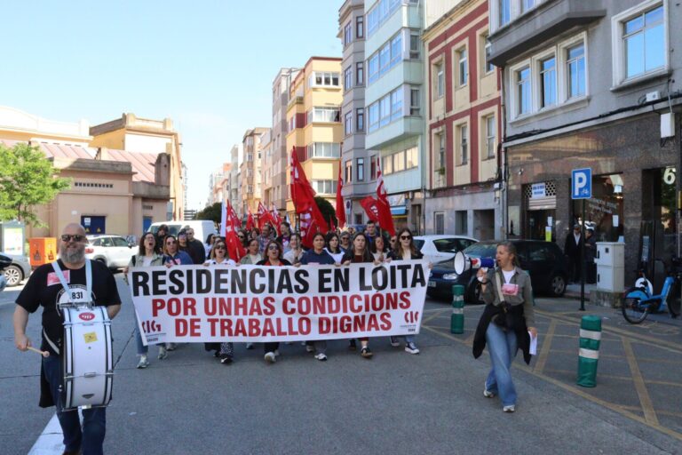 Trabajadoras de residencias de mayores claman contra la «explotación laboral» en una nueva jornada de huelga