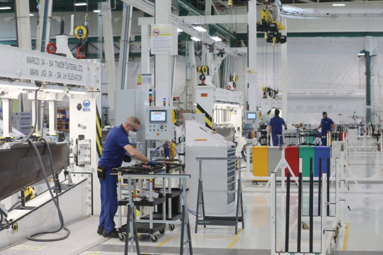 La producción industrial gallega crece un 6,6% en marzo y acumula un incremento del 4,1% en lo que va de año