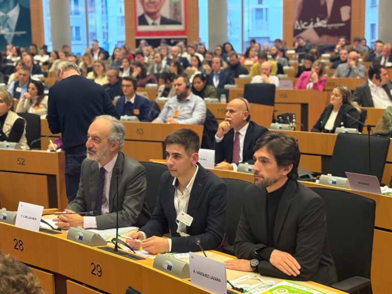 El PPdeG celebra que los populares europeos «consiguiesen modificar la protección del lobo» y asegurar el control