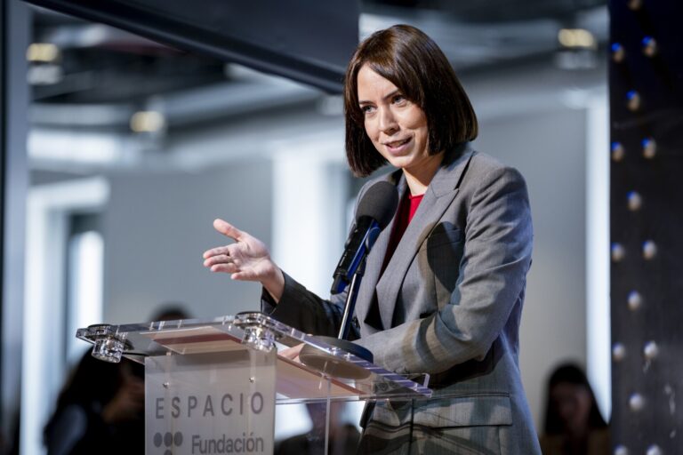 Morant aboga por frenar universidades «de garaje y mala calidad» que ven «en un título universitario un negocio»