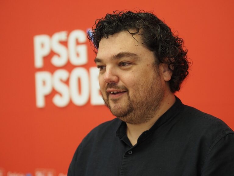 El PSdeG critica la «actitud escapista» de Rueda y acusa al presidente gallego de «hacer de casi todo una celebración»