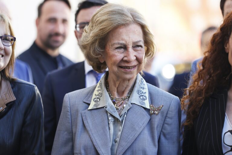 La reina Sofía visitará a finales de mayo el banco de alimentos de Ourense