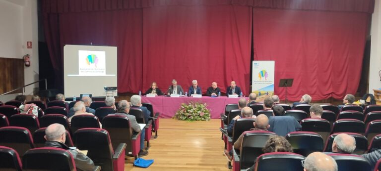 Municipios del Camino ensalzan «colaborar» y celebran el 10º aniversario de la Asociación con una Ofrenda al Apóstol