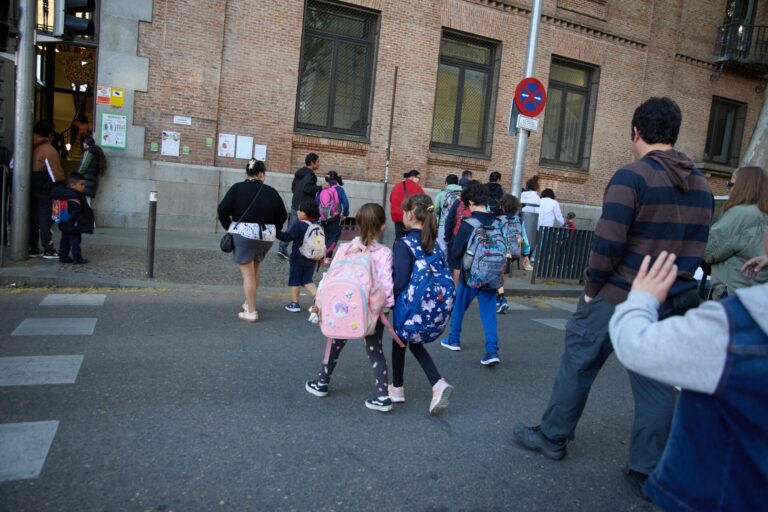 Los colegios estarán abiertos en Galicia si hay un apagón y se dotará a los ambulatorios de más generadores