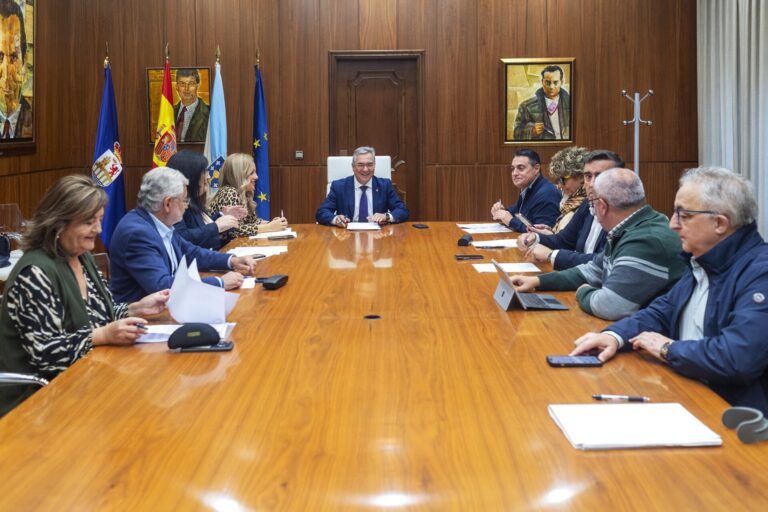 La Diputación de Ourense moviliza 353.000 euros en ayudas a ayuntamientos y entidades vecinales y deportivas
