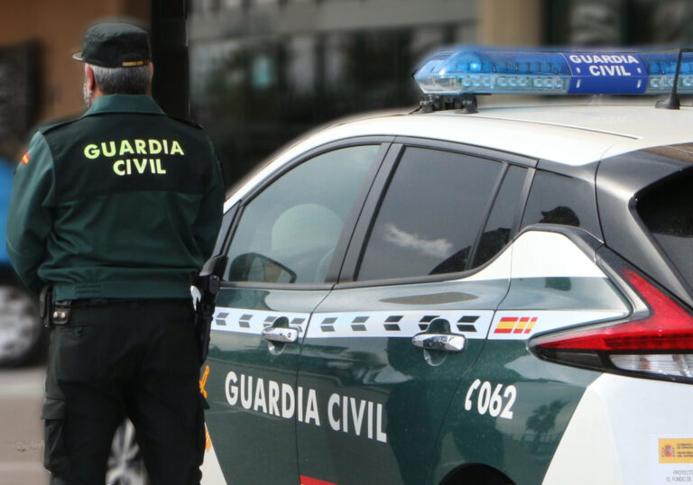 En libertad un hombre detenido por amenazar e intentar agredir sexualmente a una mujer en Malpica (A Coruña)