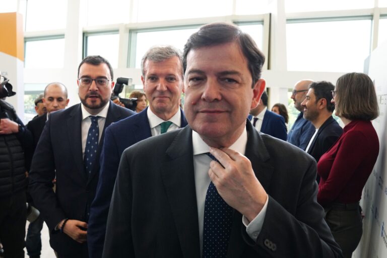 AV.- Rueda, Barbón y Mañueco urgen mejores infraestructuras para el noroeste y nueva financiación