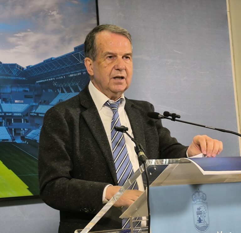 Caballero acepta la colaboración de la RFEF para que Vigo sea sede del Mundial pero avisa: «Tiene que ser rápido»
